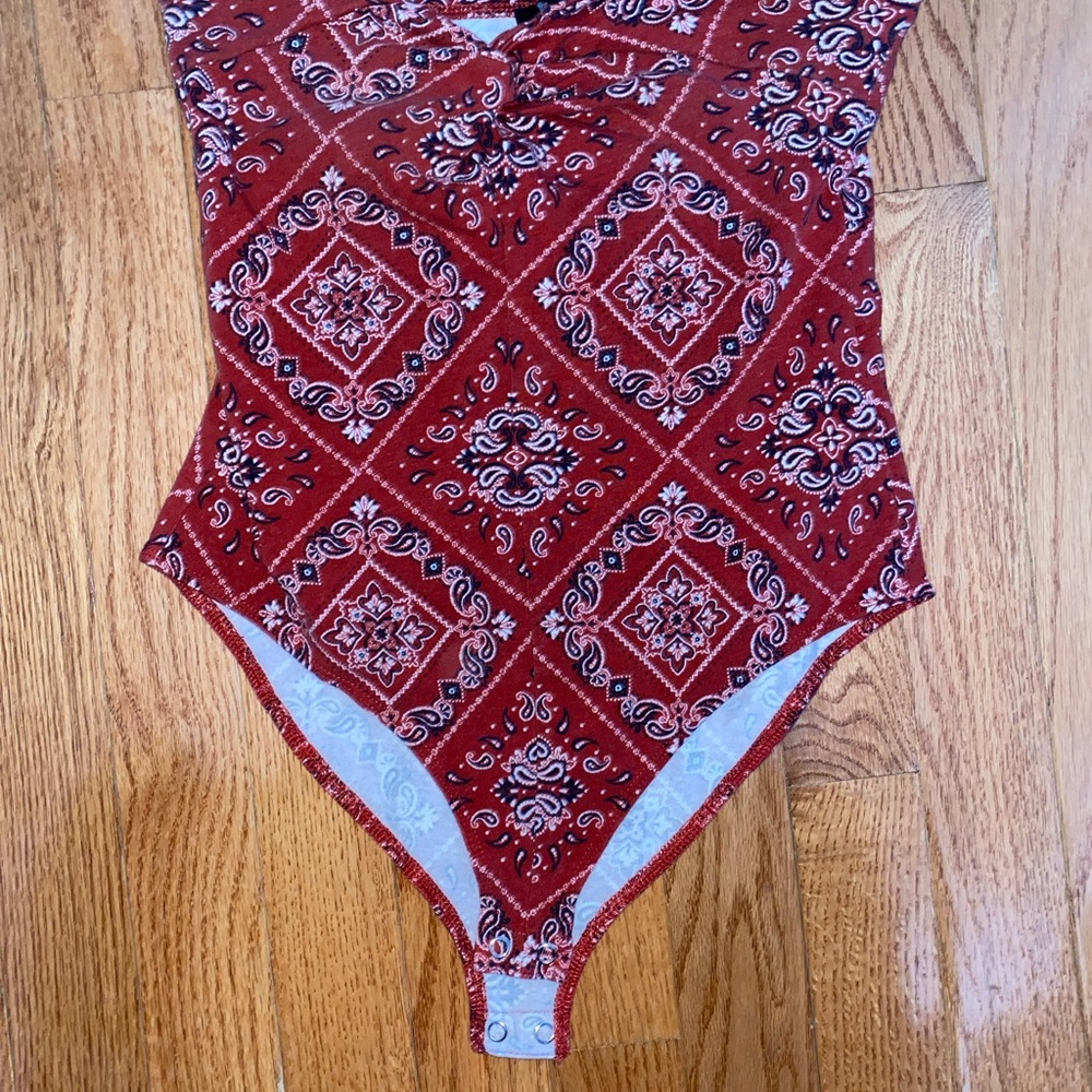 Bodysuit - Picture 2 of 5